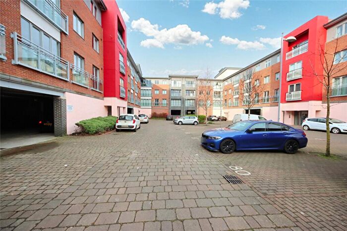 2 Bedroom Flat For Sale In Cameronian Square, Worsdell Drive, Ochre Yards, Gateshead, NE8