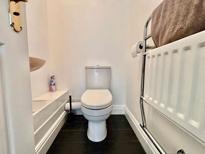 2 Bedroom Apartment For Sale In Cox Street, Jewellery Quarter, Birmingham, B3 - Photo 6