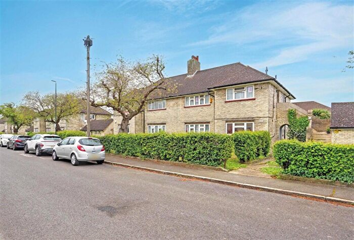 2 Bedroom Flat For Sale In Cannon Road, Bexleyheath, DA7