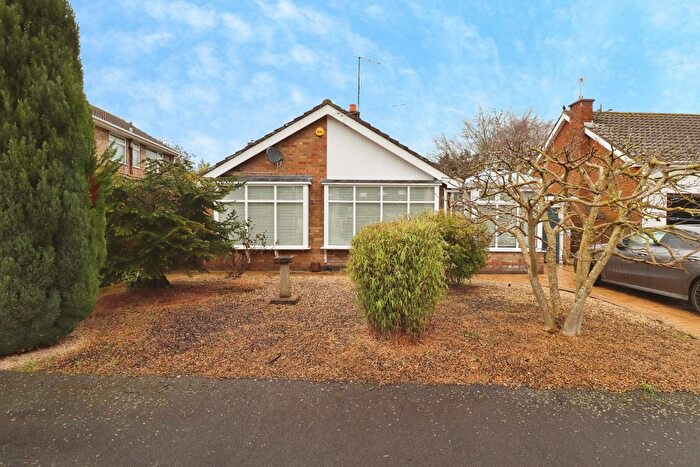 2 Bedroom Detached Bungalow For Sale In Cliff Avenue, Nettleham, LN2