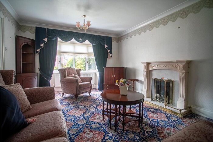 4 Bedroom Detached House For Sale In Passmonds Way, Passmonds, Rochdale, OL11