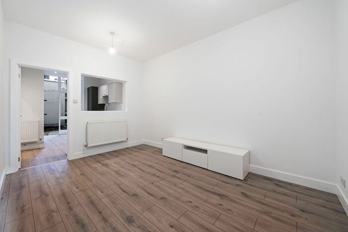 1 Bedroom Flat To Rent In Cornwall Gardens, London, SW7