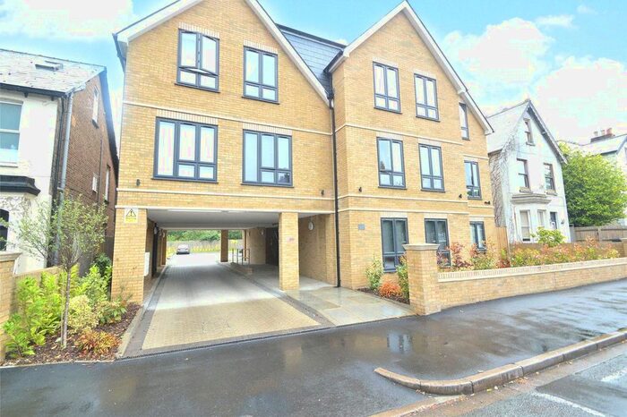 2 Bedroom Flat To Rent In Pinnacle House, 41 Norfolk Road, Maidenhead, Berkshire SL6