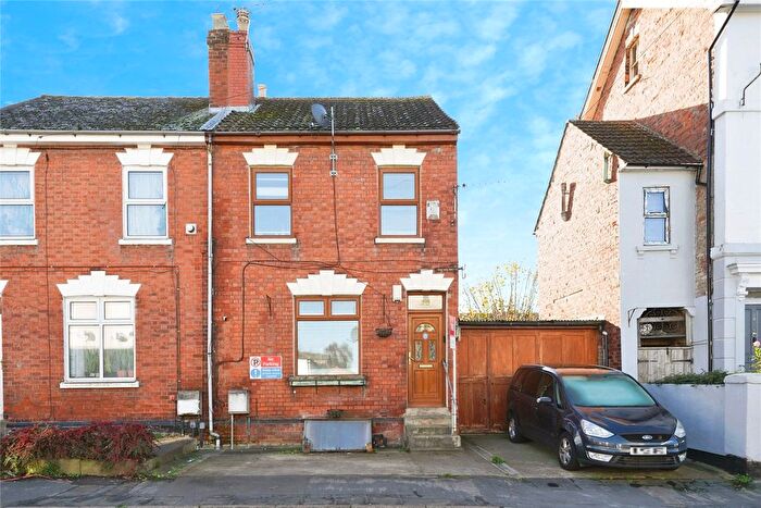 4 Bedroom Semi Detached House For Sale In Falkner Street, Gloucester, Gloucestershire, GL1