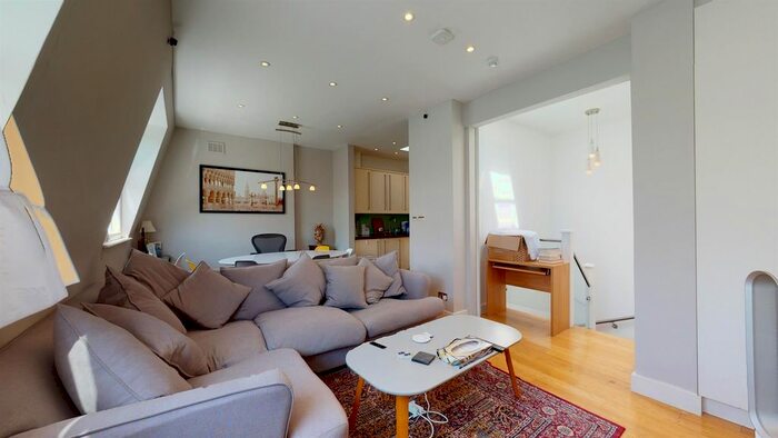 2 Bedroom Flat To Rent In Randolph Avenue, London, W9