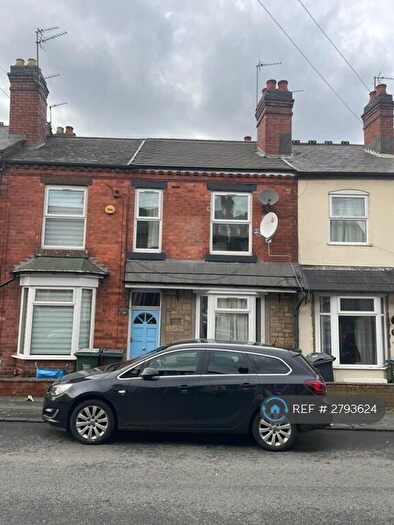 3 Bedroom Terraced House To Rent In Farm Road, Oldbury, B68