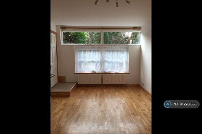 Studio To Rent In Freshfield Bank, Forest Row, RH18