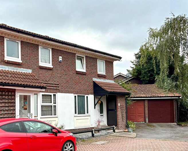 3 Bedroom House For Sale In Hickman Close, Custom House, E16