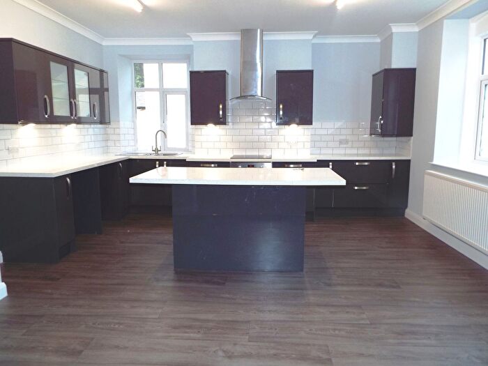 1 Bedroom Flat To Rent In Outwood House, Wakefield, WF1