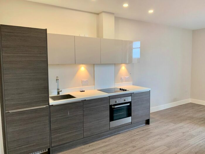 1 Bedroom Flat To Rent In Dawsons Square, Pudsey, LS28