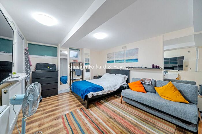 1 Bedroom Flat To Rent In Corbyn Street, London, N4