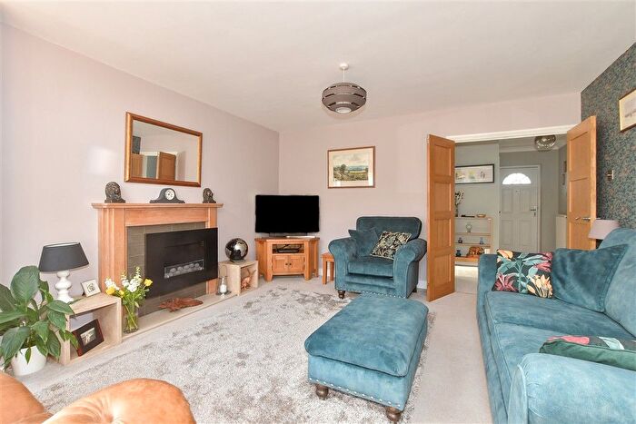 4 Bedroom Detached House For Sale In Nursery Field, Buxted, Uckfield, East Sussex, TN22