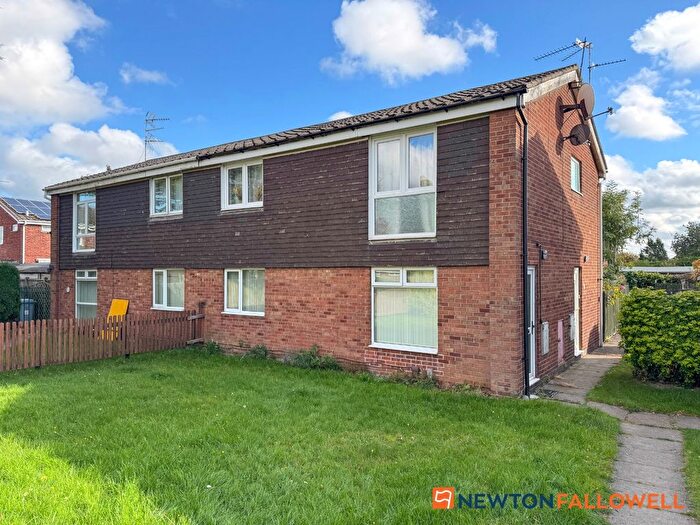 2 Bedroom Flat For Sale In Rowan Way, Balderton, NG24