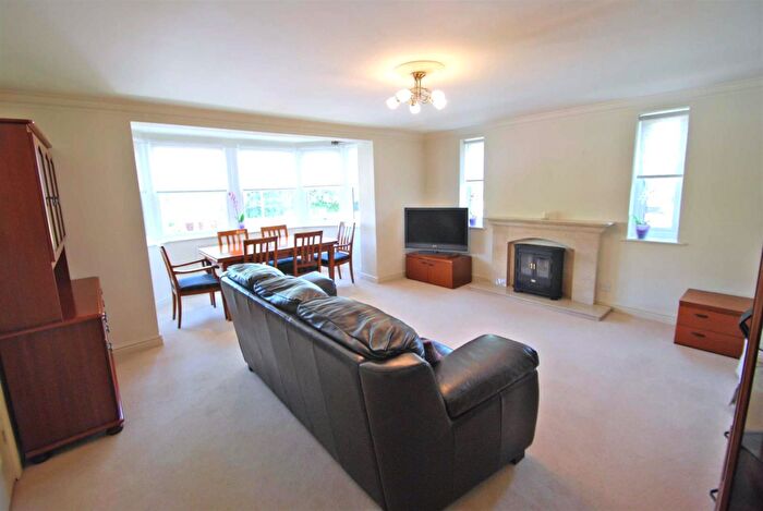 2 Bedroom Apartment To Rent In Hawthorn Green, Kennerleys Lane, Wilmslow, SK9