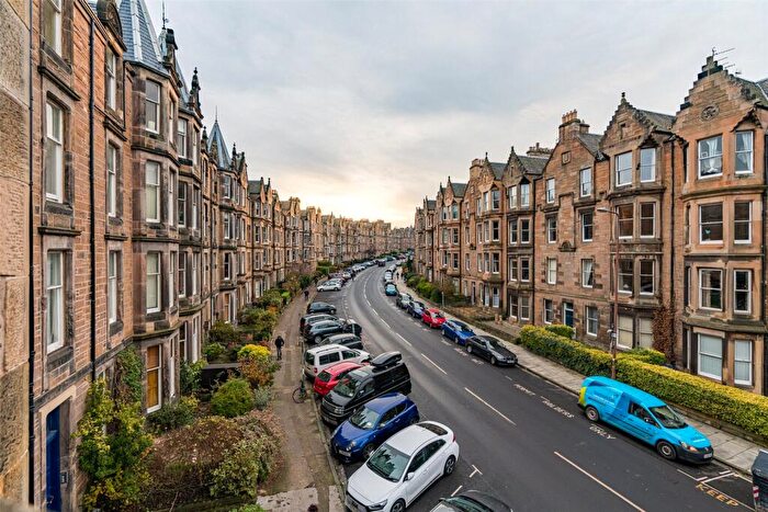 2 Bedroom Apartment For Sale In Marchmont Crescent, Edinburgh, Midlothian, EH9