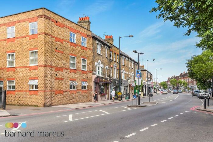 1 Bedroom Apartment To Rent In Upper Richmond Road West, London, SW14
