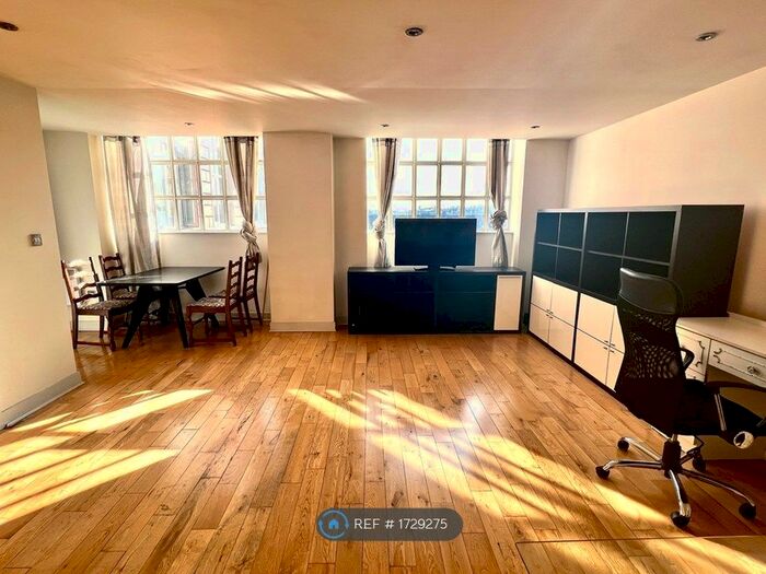 2 Bedroom Flat To Rent In St. Georges Mill, Leicester, LE1