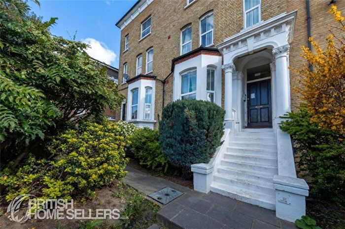 1 Bedroom Flat For Sale In Portland Road, London, SE25