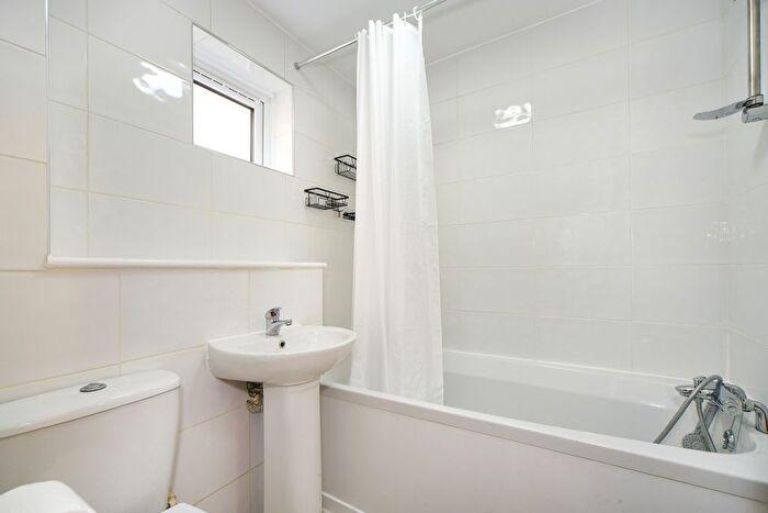 Studio To Rent In Cumberland Place, London, SE6