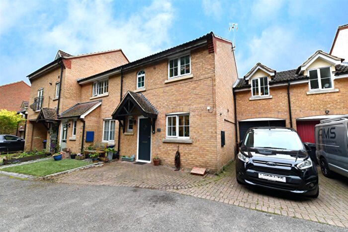 3 Bedroom Semi-Detached House For Sale In Cleveland Way, Stevenage, SG1