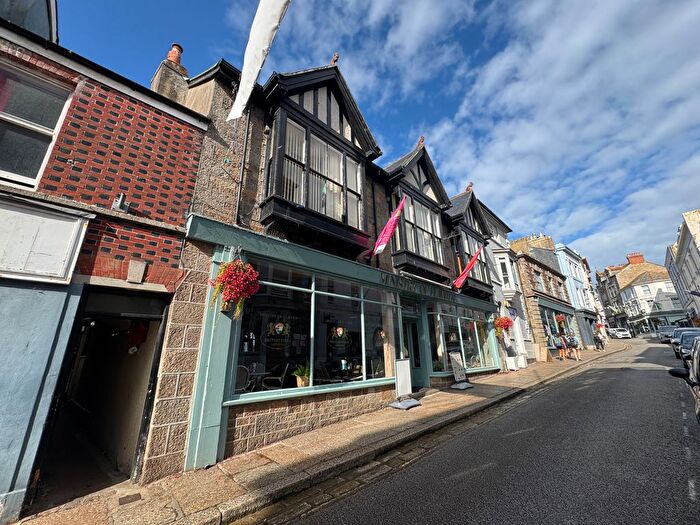 2 Bedroom Flat To Rent In / Chapel Street, Penzance, TR18
