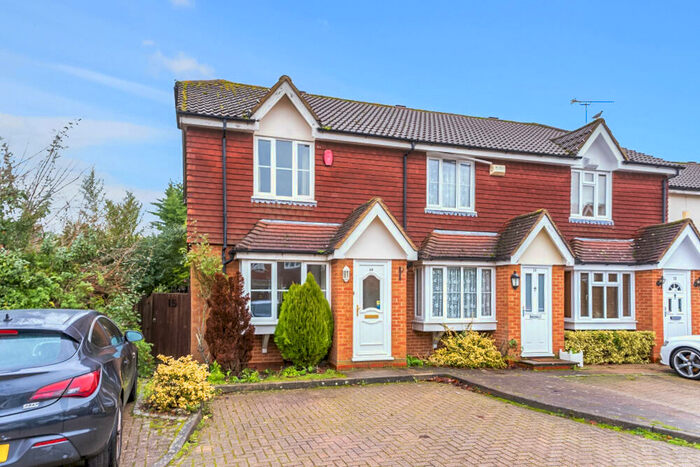 2 Bedroom End Of Terrace House To Rent In Courtens Mews, Stanmore, HA7