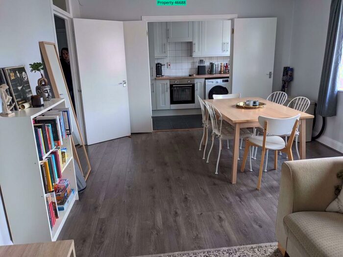 2 Bedroom Flat To Rent In Fuller Close, London, E2