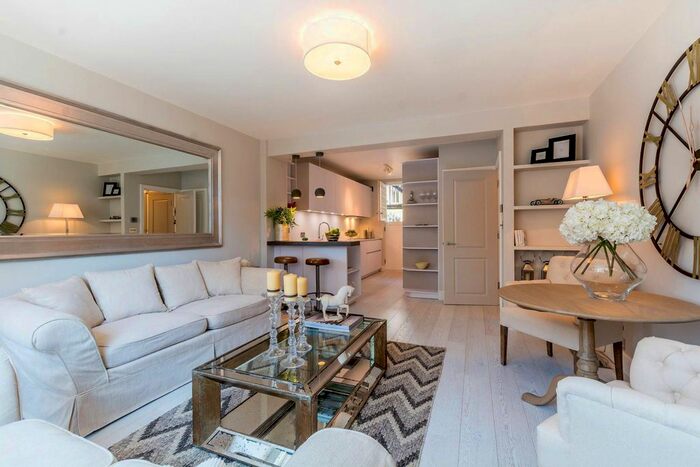 2 Bedroom Flat To Rent In Seymour Place, Marylebone, London, W1H
