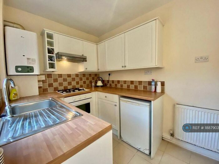 2 Bedroom Terraced House To Rent In Ratcliffe Road, Loughborough, LE11