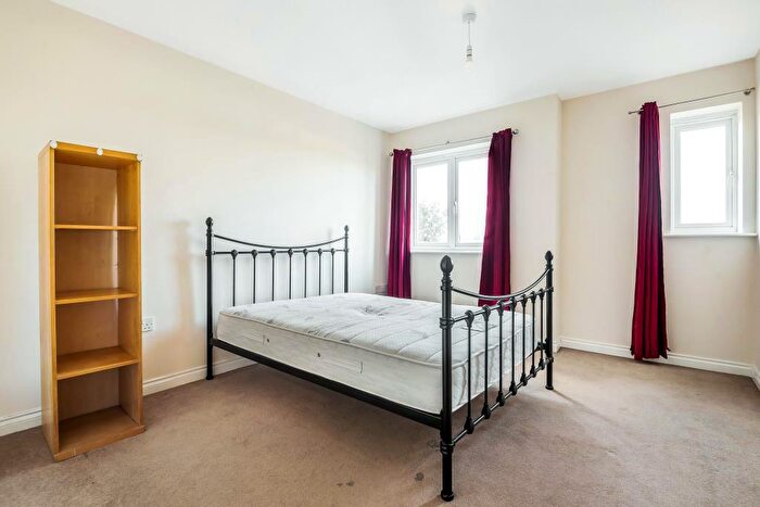2 Bedroom Apartment To Rent In Reliance Way, East Oxford, OX4