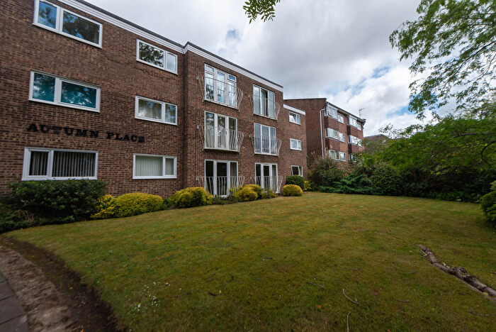 2 Bedroom Apartment For Sale In Winn Road, Southampton, SO17