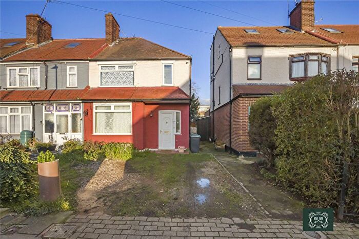 4 Bedroom End Terrace House To Rent In Coombe Road, London, N22