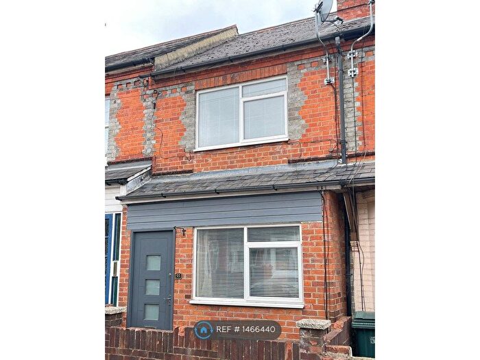3 Bedroom Terraced House To Rent In Cromwell Road, Caversham, Reading, RG4