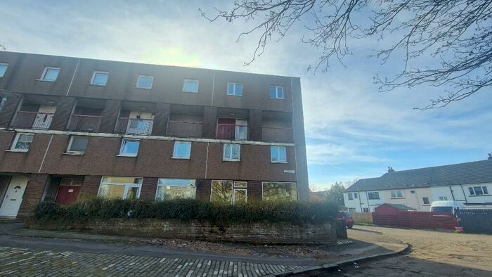 3 Bedroom Maisonette To Rent In Millford Drive, Linwood, Renfrewshire, PA3