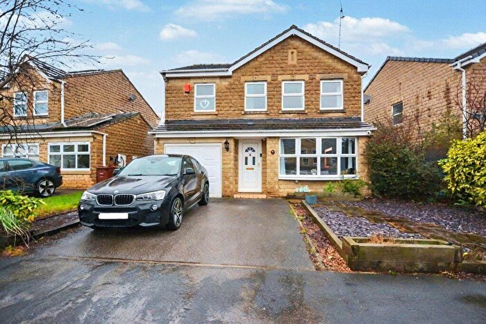 4 Bedroom Detached House For Sale In Lodge Hill Walk, Leeds, LS12