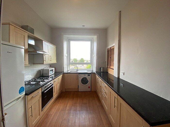 3 Bedroom Flat To Rent In Dalkeith Road, Edinburgh, Midlothian, EH16
