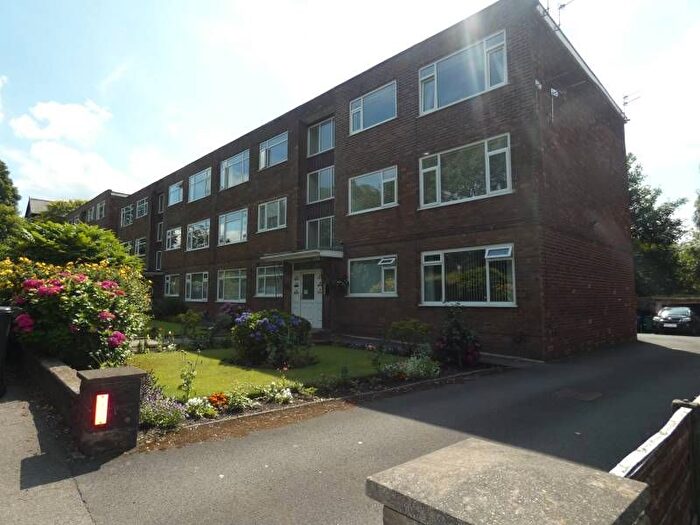 2 Bedroom Flat To Rent In Radcliffe New Road, Whitefield, M45