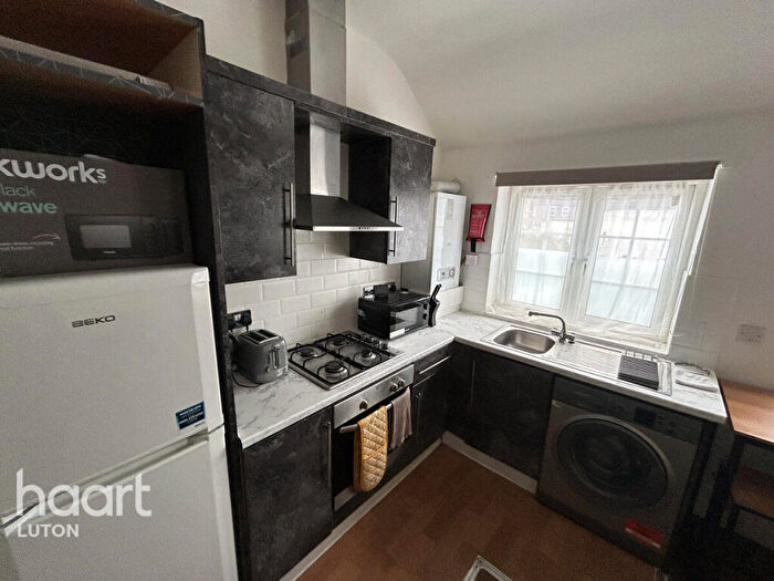 1 Bedroom Maisonette To Rent In Ashton Road, Luton, LU1