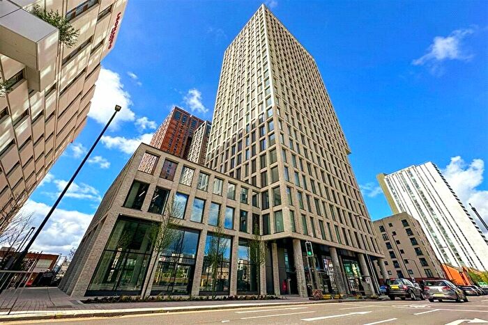 1 Bedroom Apartment To Rent In Victoria House, Great Ancoats Street, Manchester, M4