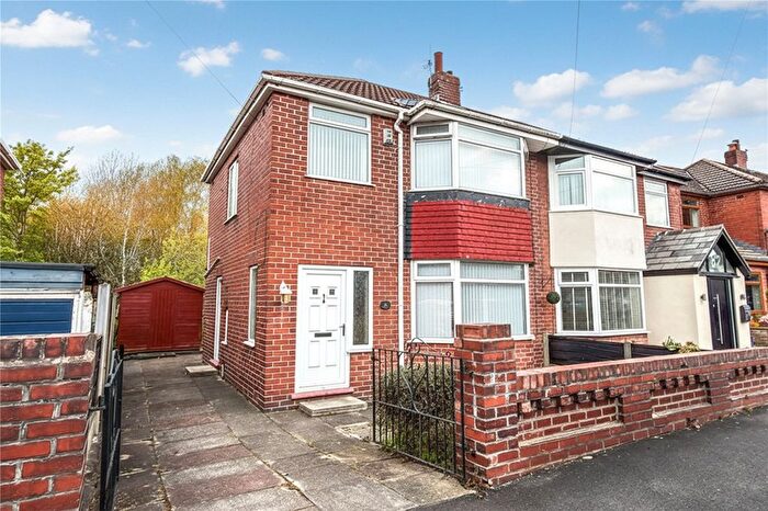 3 Bedroom Semi Detached House For Sale In West Avenue, New Moston, Manchester, Greater Manchester, M40