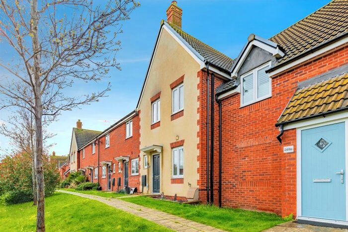 3 Bedroom Terraced House For Sale In Addington Road, Irthlingborough, Wellingborough, NN9