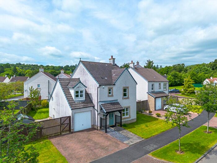 4 Bedroom Detached House For Sale In Castle Circle, Lennoxtown, G66