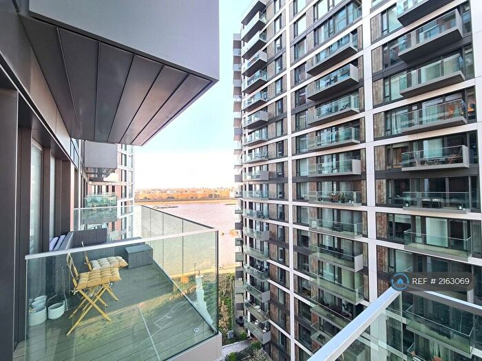 2 Bedroom Flat To Rent In Judde House, London, SE18