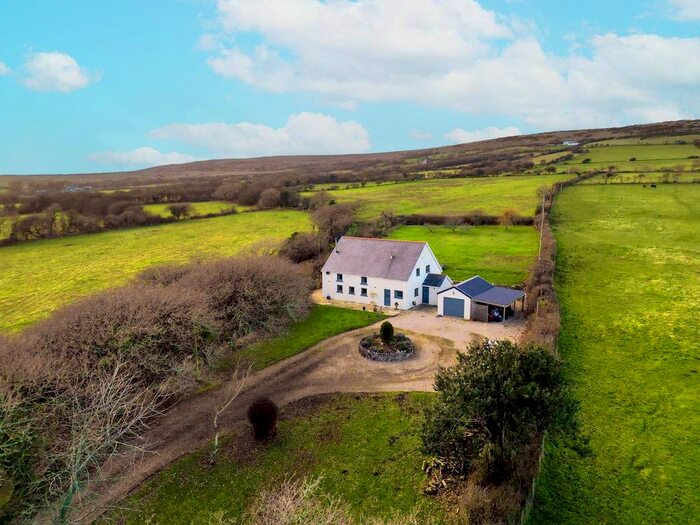 4 Bedroom Detached House For Sale In Kennexstone, Llangennith, Swansea, SA3