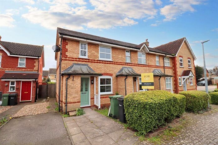 2 Bedroom End Of Terrace House To Rent In Keeble Way, Braintree, CM7