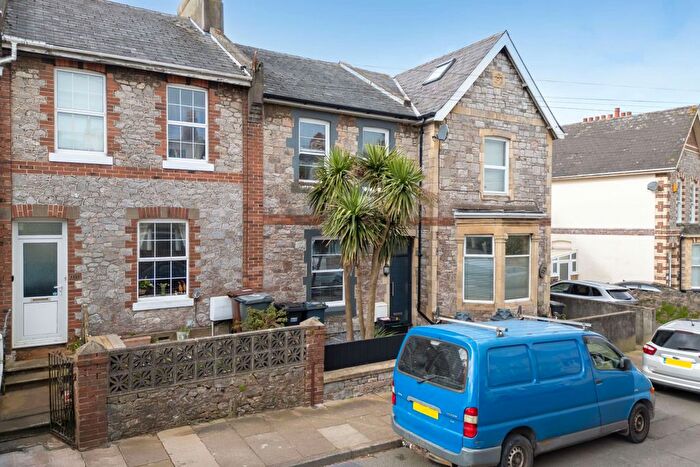 3 Bedroom Terraced House To Rent In Windsor Road, Babbacombe, Torquay, TQ1