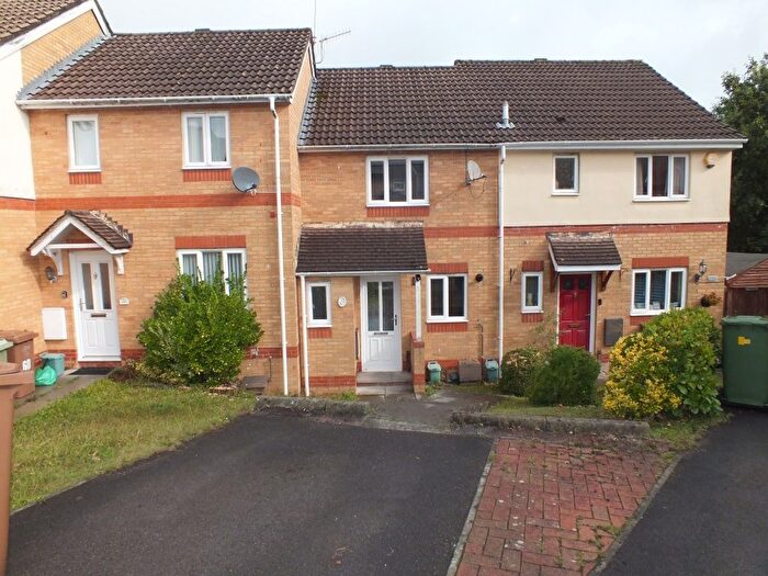 2 Bedroom Terraced House To Rent In St Andrews Drive, Blackwood, NP12
