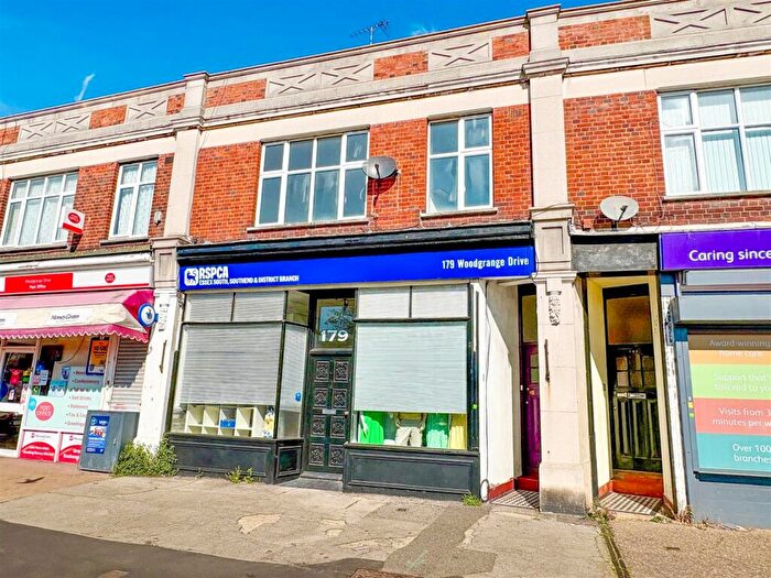 2 Bedroom Flat For Sale In Woodgrange Drive, Southend-On-Sea, SS1