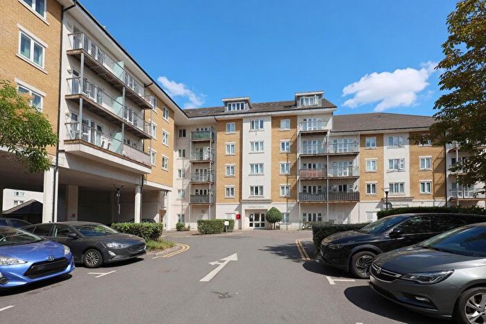 2 Bedroom Flat For Sale In Park Lodge Avenue, West Drayton, UB7
