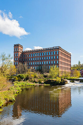 1 Bedroom Flat For Sale In / Thread Street, Paisley, PA1